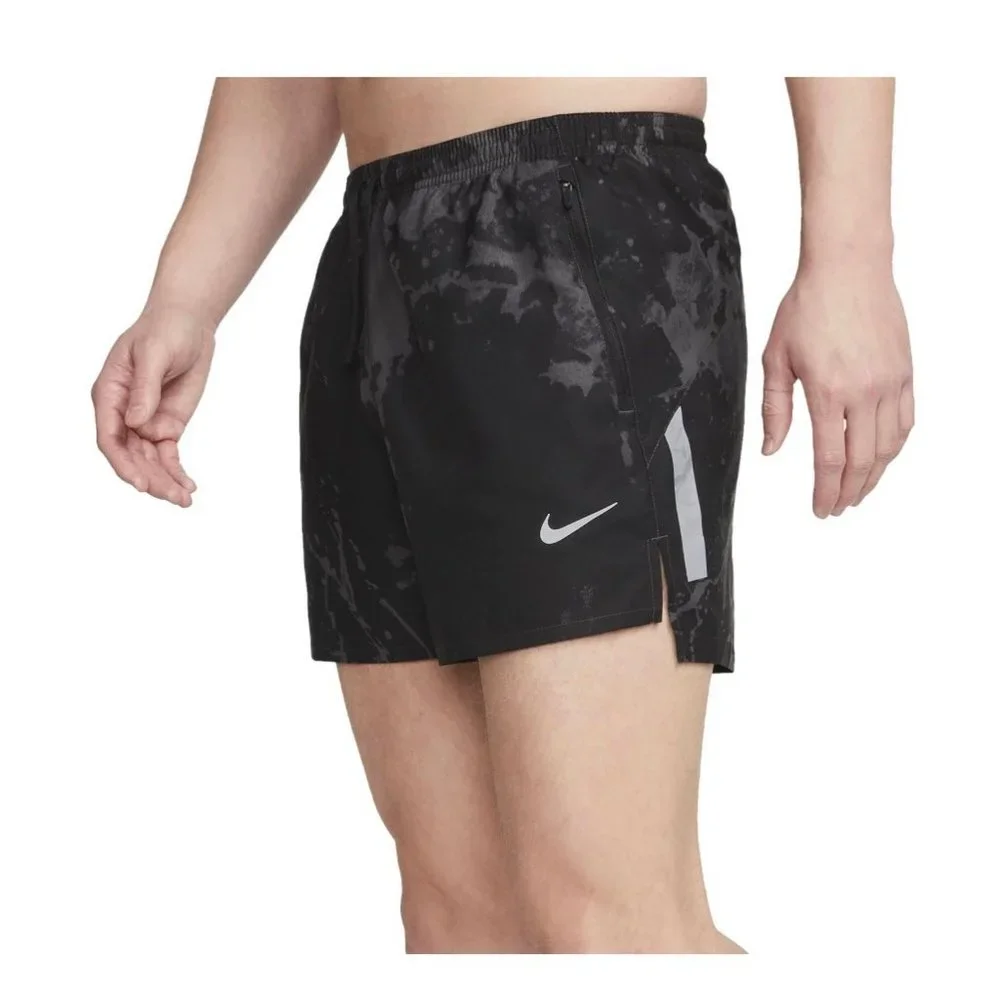 Nike‎ DriFit Run Division 4